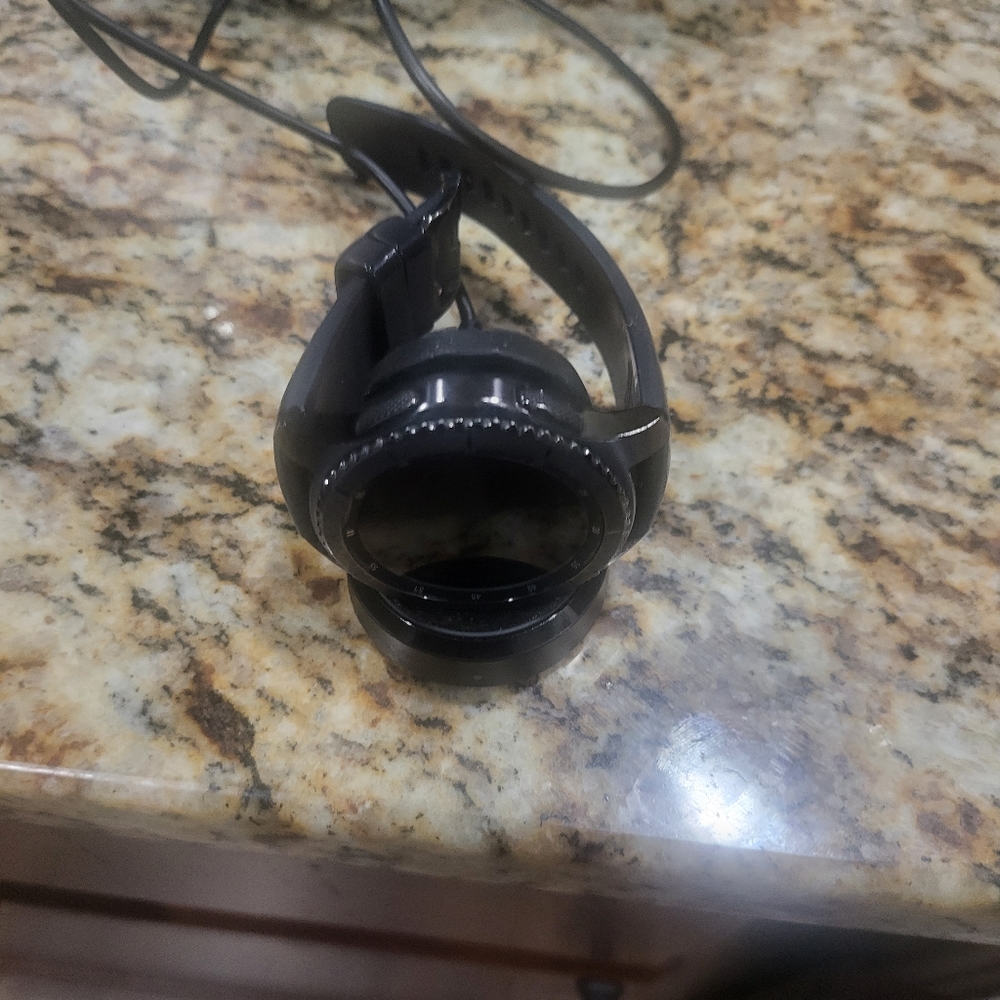 Samsung frontier smart watch in black in great condition. $150 or best offer.